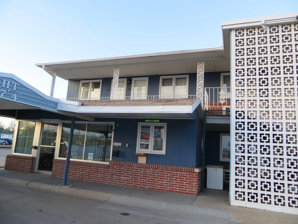 Midtown Western Inn - เคิร์นนีย์ ภายนอก รูปภาพ